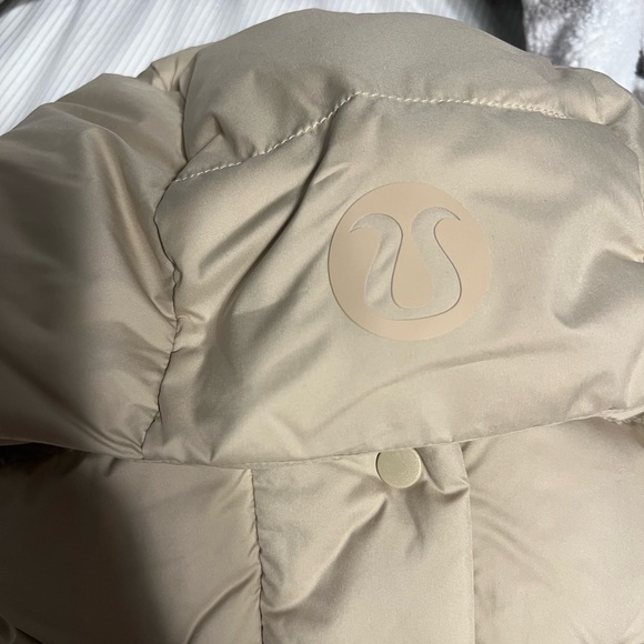 lululemon athletica Beige Quilted Vest - Picture 2 of 5